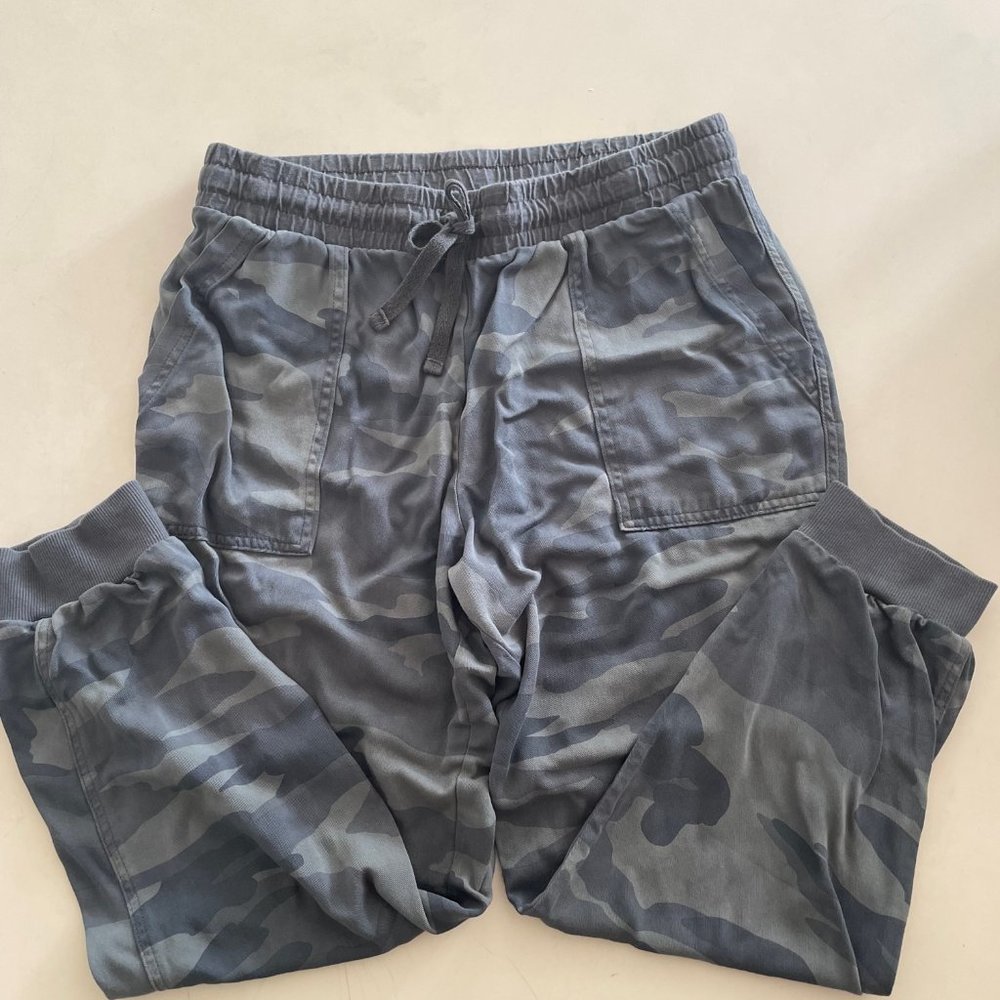 Splendid Cargo Pants - Elastic Waist/Draw String - Medium